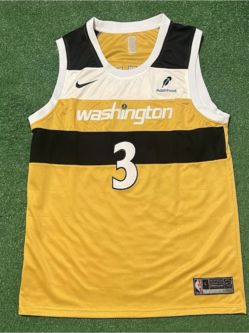 Washington Wizards Trae Young Golden Jersey